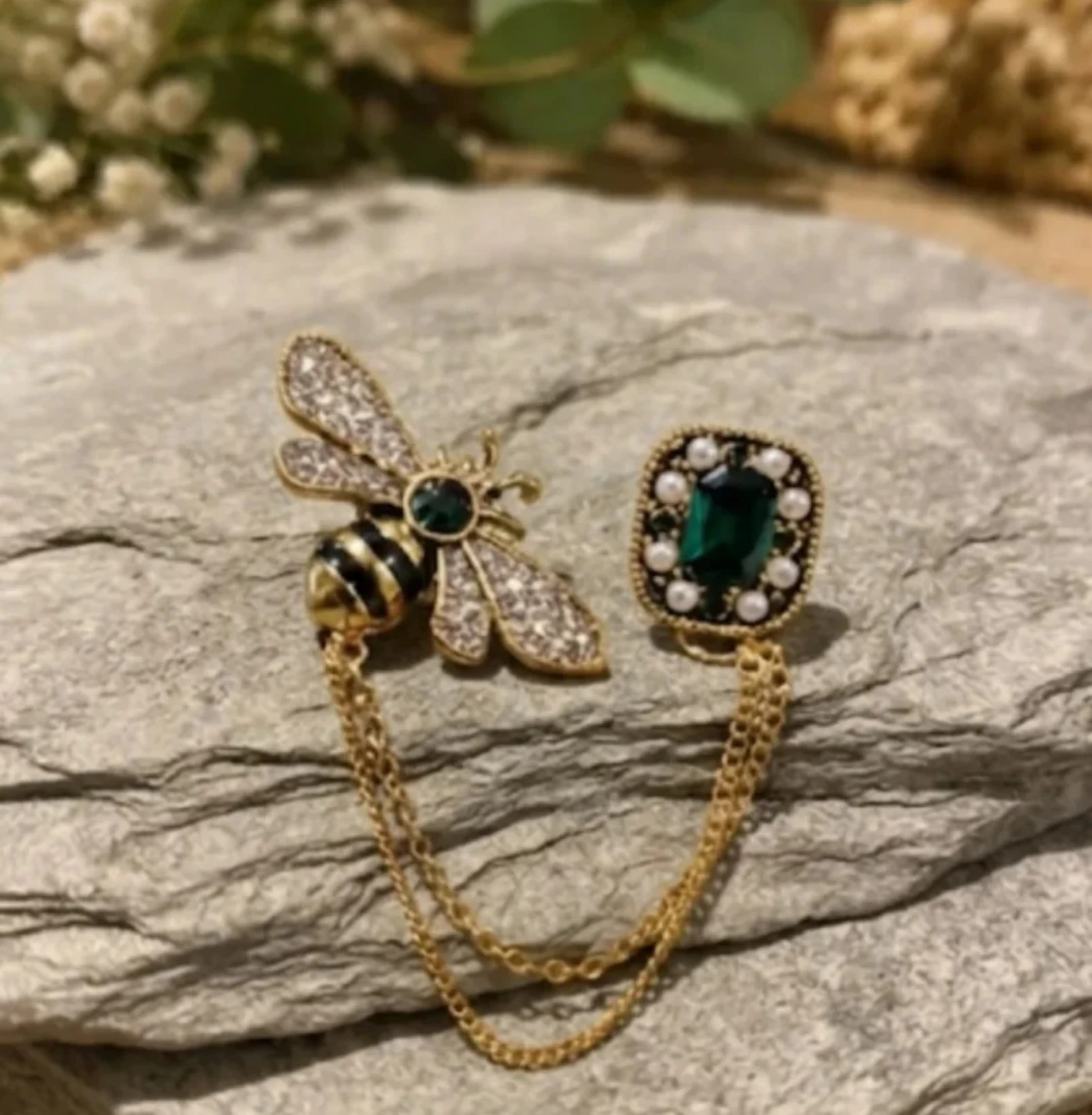 Broche de abeja